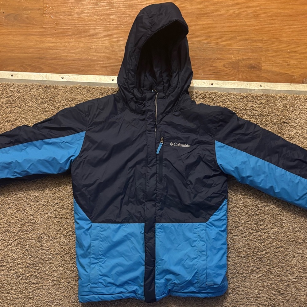 Columbia Kids Lg Two-Tone Blue and Black Puffer Jacket Full Zip Like New